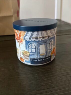 Bath & Body Works Fresh Fall Morning Candle - Blue & Orange Accents